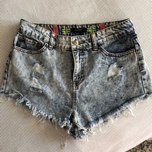 4 for $20! Forever 21 cut off shorts